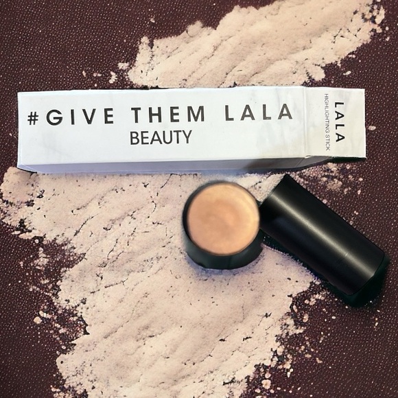 #GIVE THEM LALA Highlighting Stick NIB Full Size - Picture 2 of 3